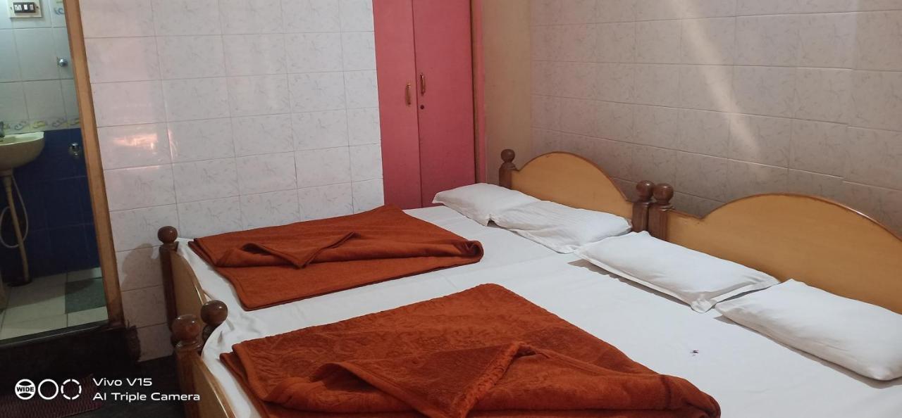فيلا Sharada Kk Residency مَسّور الغرفة الصورة