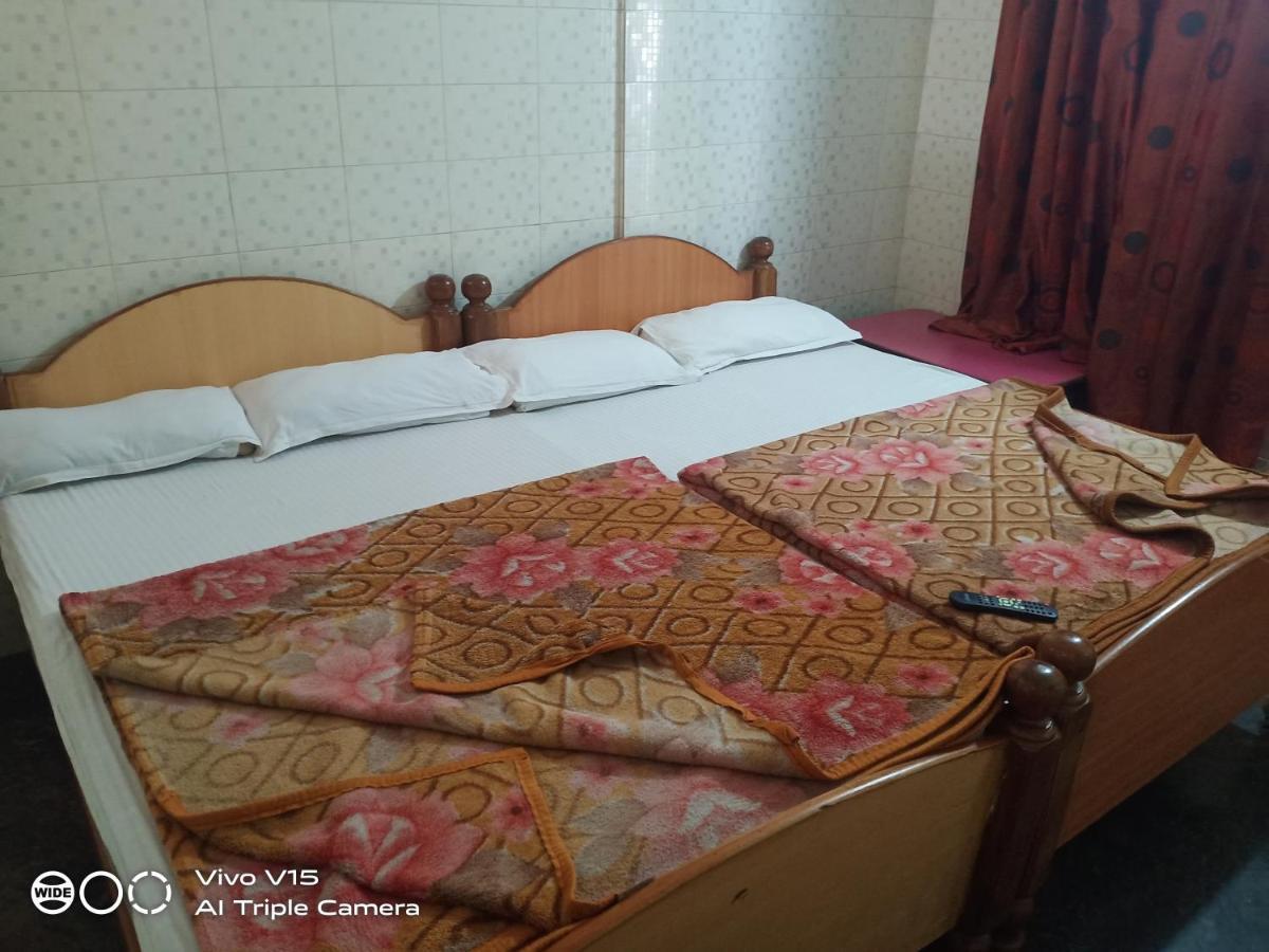 فيلا Sharada Kk Residency مَسّور الغرفة الصورة
