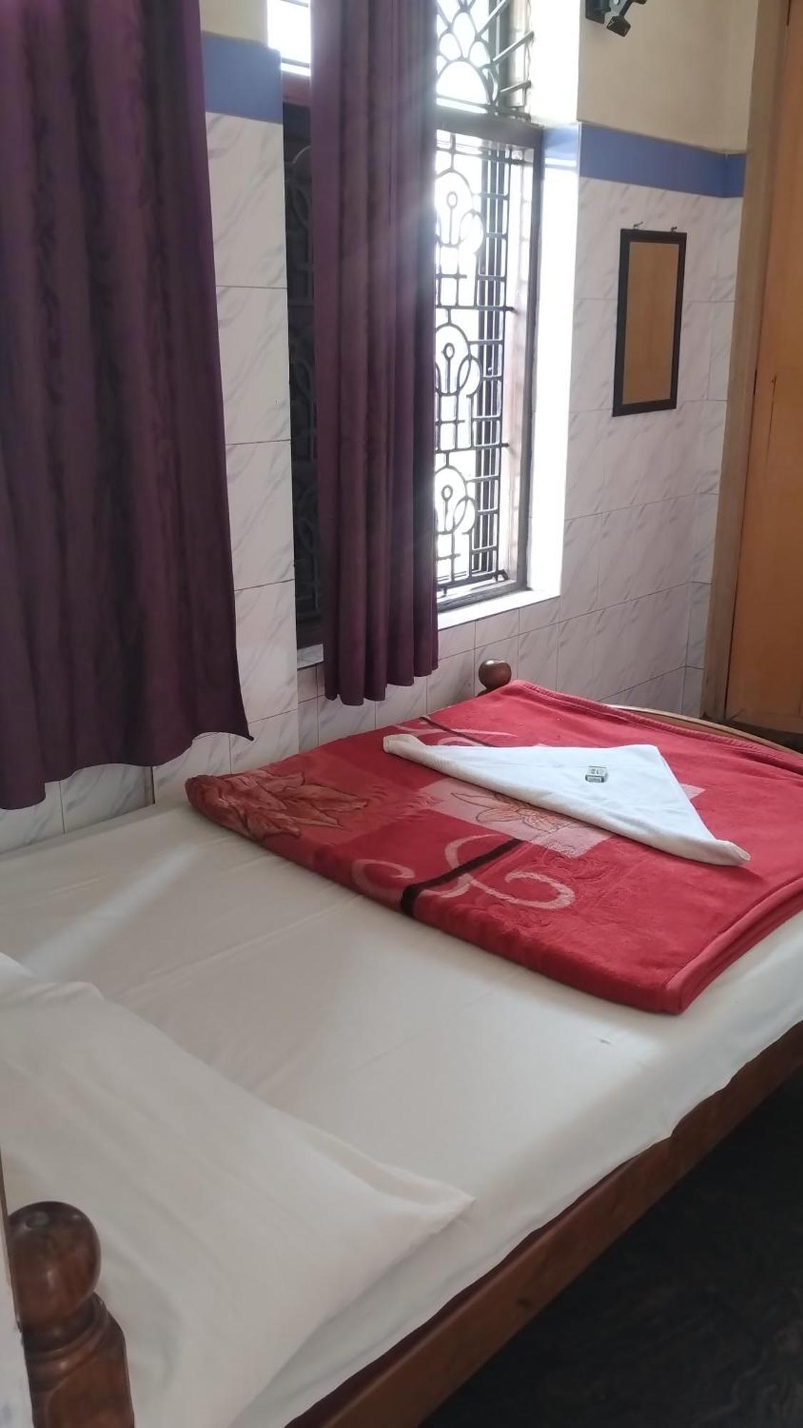 فيلا Sharada Kk Residency مَسّور الغرفة الصورة