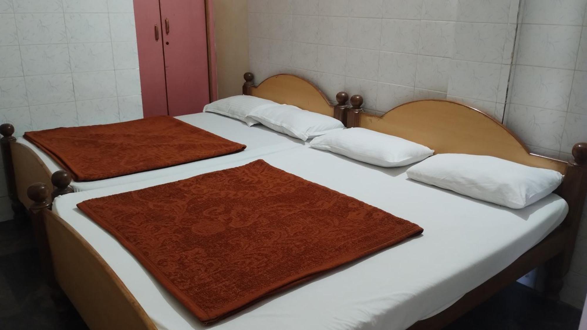 فيلا Sharada Kk Residency مَسّور المظهر الخارجي الصورة